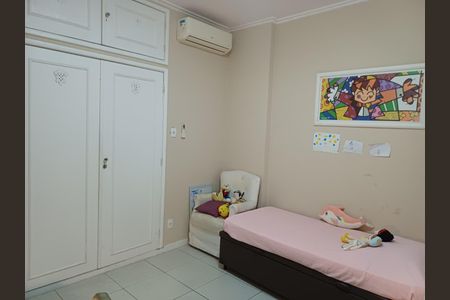 Apartamento à venda com 105m², 3 quartos e 1 vagaQuarto