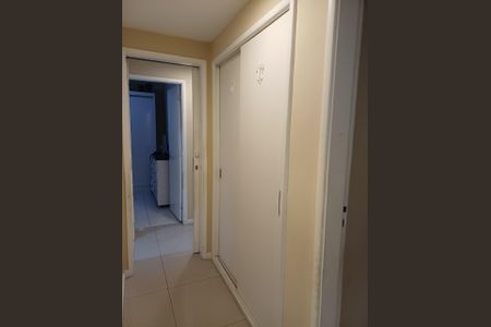 Apartamento à venda com 105m², 3 quartos e 1 vagaCorredor
