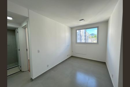 Sala de apartamento para alugar com 1 quarto, 33m² em Piedade, Rio de Janeiro