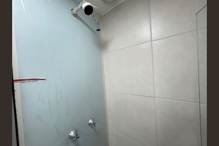Apartamento à venda com 33m², 1 quarto e sem vagaChuveiro