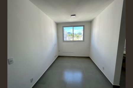 Apartamento à venda com 33m², 1 quarto e sem vagaSala