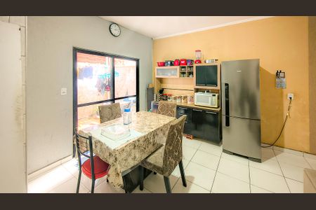 Casa à venda com 625m², 4 quartos e 2 vagasCozinha