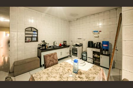 Casa à venda com 625m², 4 quartos e 2 vagasCozinha