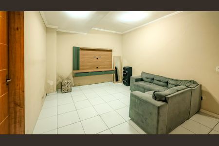 Casa à venda com 625m², 4 quartos e 2 vagasSala