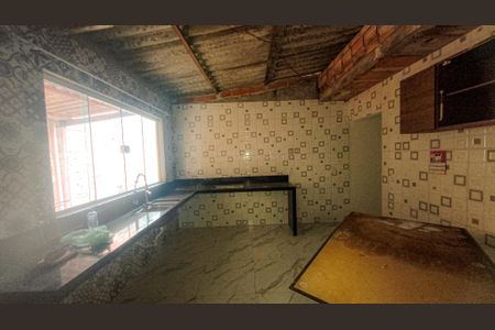 Casa à venda com 625m², 4 quartos e 2 vagascasa 2