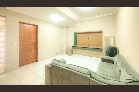 Casa à venda com 625m², 4 quartos e 2 vagasSala