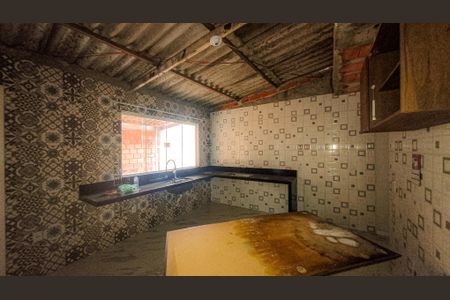 Casa à venda com 625m², 4 quartos e 2 vagascasa 2