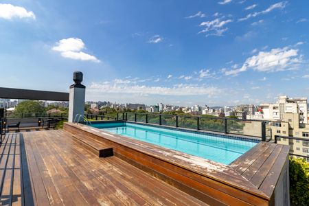 Studio para alugar com 24m², 1 quarto e 1 vaga Studio para alugar com 24m², 1 quarto e 1 vagaÁrea comum - Piscina