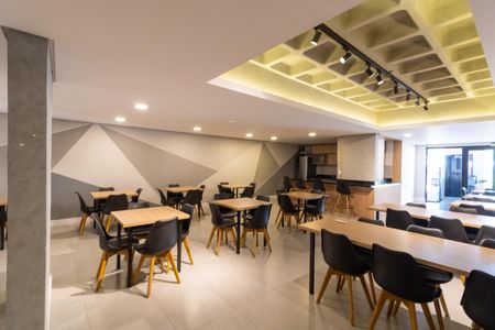 Studio para alugar com 24m², 1 quarto e 1 vaga Studio para alugar com 24m², 1 quarto e 1 vagaÁrea comum - Salão de festas