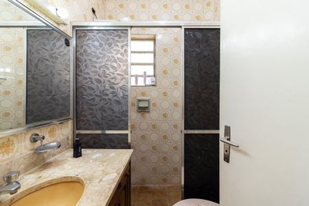 Casa para alugar com 210m², 5 quartos e 2 vagasBanheiro 2