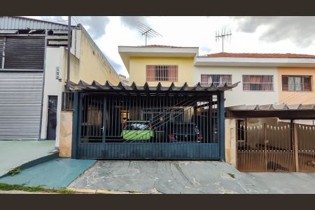 Casa para alugar com 210m², 5 quartos e 2 vagasFachada