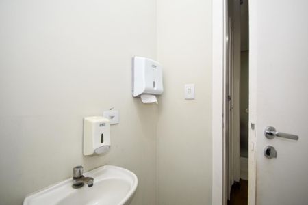 Casa para alugar com 450m², 3 quartos e 8 vagas Casa para alugar com 450m², 3 quartos e 8 vagaslavabo