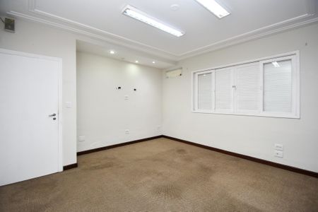 Casa para alugar com 450m², 3 quartos e 8 vagas Casa para alugar com 450m², 3 quartos e 8 vagasquarto 4