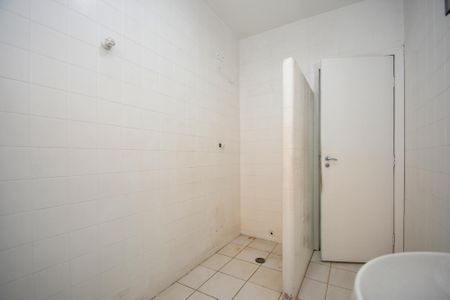 Casa para alugar com 450m², 3 quartos e 8 vagas Casa para alugar com 450m², 3 quartos e 8 vagasbanheiro corredor