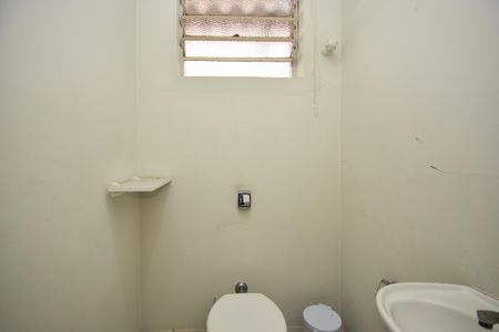 Casa para alugar com 450m², 3 quartos e 8 vagas Casa para alugar com 450m², 3 quartos e 8 vagaslavabo