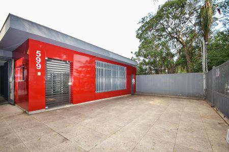Casa para alugar com 450m², 3 quartos e 8 vagas Casa para alugar com 450m², 3 quartos e 8 vagasfachada da casa