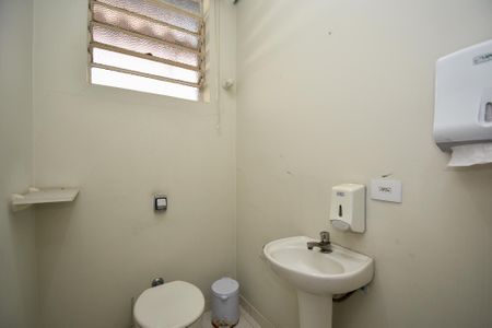 Casa para alugar com 450m², 3 quartos e 8 vagas Casa para alugar com 450m², 3 quartos e 8 vagaslavabo