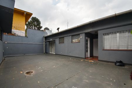 Casa para alugar com 450m², 3 quartos e 8 vagas Casa para alugar com 450m², 3 quartos e 8 vagasquintal edicula