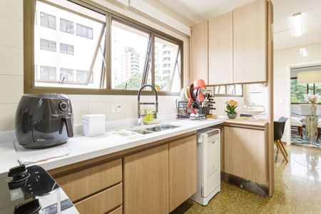 Apartamento à venda com 167m², 3 quartos e 3 vagasCozinha