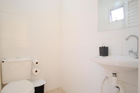 Casa de condomínio à venda com 95m², 2 quartos e 1 vagaBanheiro de serviço