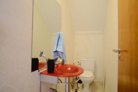 Casa de condomínio à venda com 95m², 2 quartos e 1 vagaLavabo