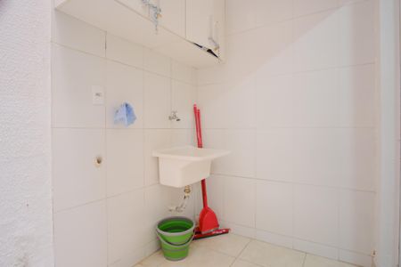 Casa de condomínio à venda com 95m², 2 quartos e 1 vagaÁrea de Serviço