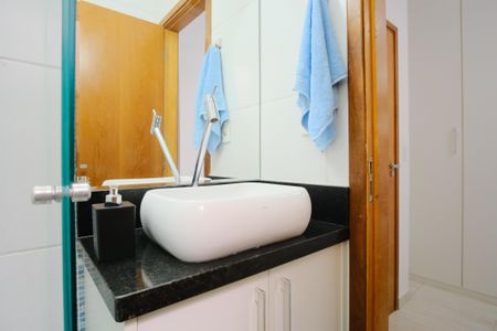 Casa de condomínio à venda com 95m², 2 quartos e 1 vagaBanheiro da Suíte 2