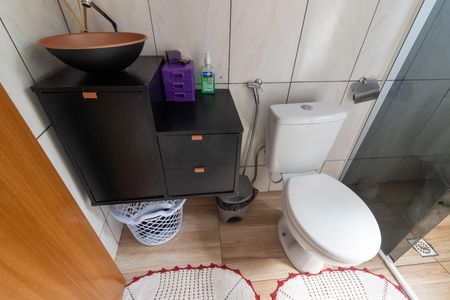 Casa de condomínio para alugar com 110m², 3 quartos e 1 vaga Casa de condomínio para alugar com 110m², 3 quartos e 1 vagaBanheiro da Suíte