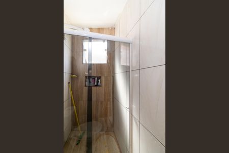 Casa de condomínio para alugar com 110m², 3 quartos e 1 vaga Casa de condomínio para alugar com 110m², 3 quartos e 1 vagaBanheiro da Suíte