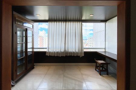 Apartamento para alugar com 130m², 3 quartos e 2 vagasVaranda da Sala