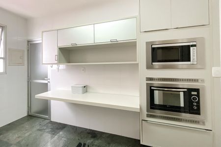 Apartamento para alugar com 130m², 3 quartos e 2 vagasCozinha