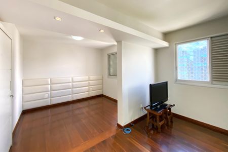 Apartamento para alugar com 130m², 3 quartos e 2 vagasSuite 1