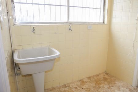 Apartamento à venda com 70m², 2 quartos e 1 vagaÁrea de Serviço