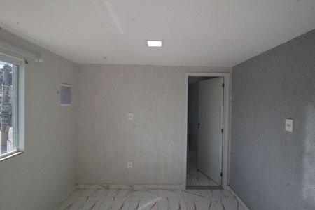 Sala de apartamento para alugar com 1 quarto, 50m² em Vila Verde, Belford Roxo
