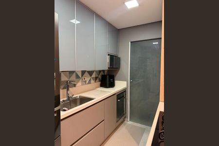 Apartamento à venda com 92m², 2 quartos e 2 vagasCozinha