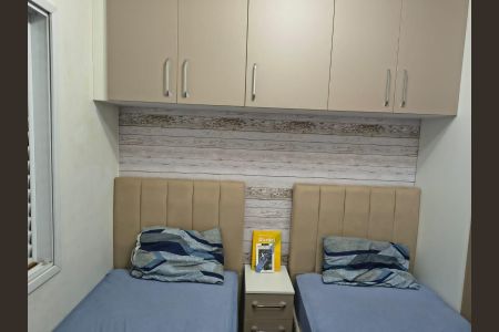 Casa à venda com 3 quartos, 180m² em Vila Carmosina, São Paulo