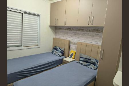 Casa à venda com 3 quartos, 180m² em Vila Carmosina, São Paulo