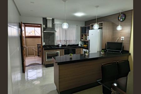 Casa à venda com 180m², 3 quartos e 4 vagas