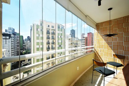 varanda Sala de kitnet/studio para alugar com 1 quarto, 40m² em Pinheiros, São Paulo