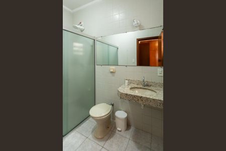 Banheiro da Suíte 1 de casa à venda com 4 quartos, 150m² em Botafogo, Campinas