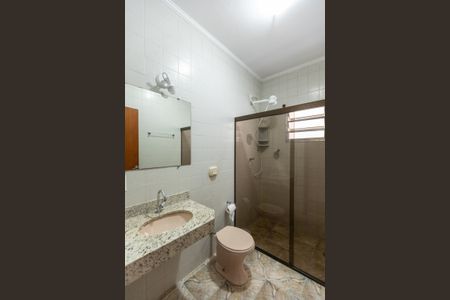 Casa à venda com 150m², 4 quartos e 2 vagas Casa à venda com 150m², 4 quartos e 2 vagasBanheiro da Suíte 2