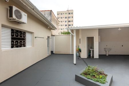 Casa à venda com 150m², 4 quartos e 2 vagas Casa à venda com 150m², 4 quartos e 2 vagasQuintal