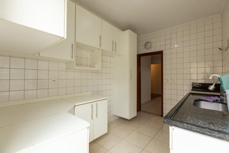 Casa à venda com 150m², 4 quartos e 2 vagas Casa à venda com 150m², 4 quartos e 2 vagasCozinha