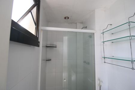 Apartamento à venda com 72m², 2 quartos e 1 vagaBanheiro da suíte