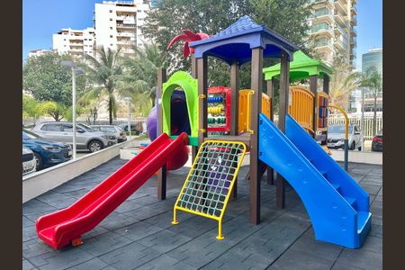 Apartamento à venda com 72m², 2 quartos e 1 vagaÁrea comum - Playground