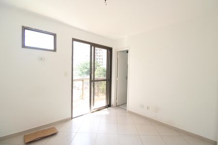 Apartamento à venda com 72m², 2 quartos e 1 vagaSuíte