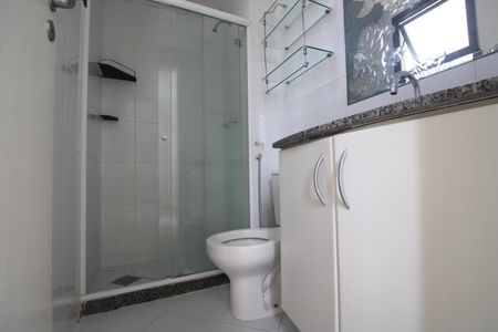 Apartamento à venda com 72m², 2 quartos e 1 vagaBanheiro da suíte