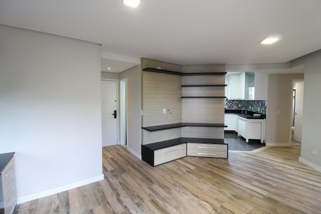 Sala de apartamento à venda com 2 quartos, 75m² em Vila Indiana, São Paulo