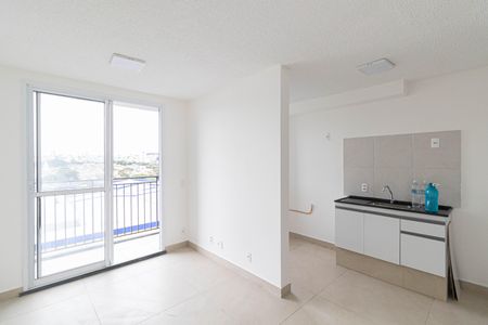 Sala/Cozinha/Área de Serviço  de apartamento para alugar com 2 quartos, 42m² em Jardim America da Penha, São Paulo