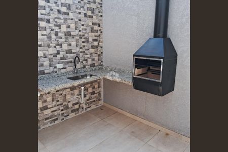 Casa à venda com 3 quartos, 106m² em Vila Santa Isabel, São Paulo